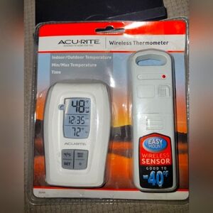 New AcuRite Digital wireless Thermometer with Indoor, Outdoor Temperature and Da